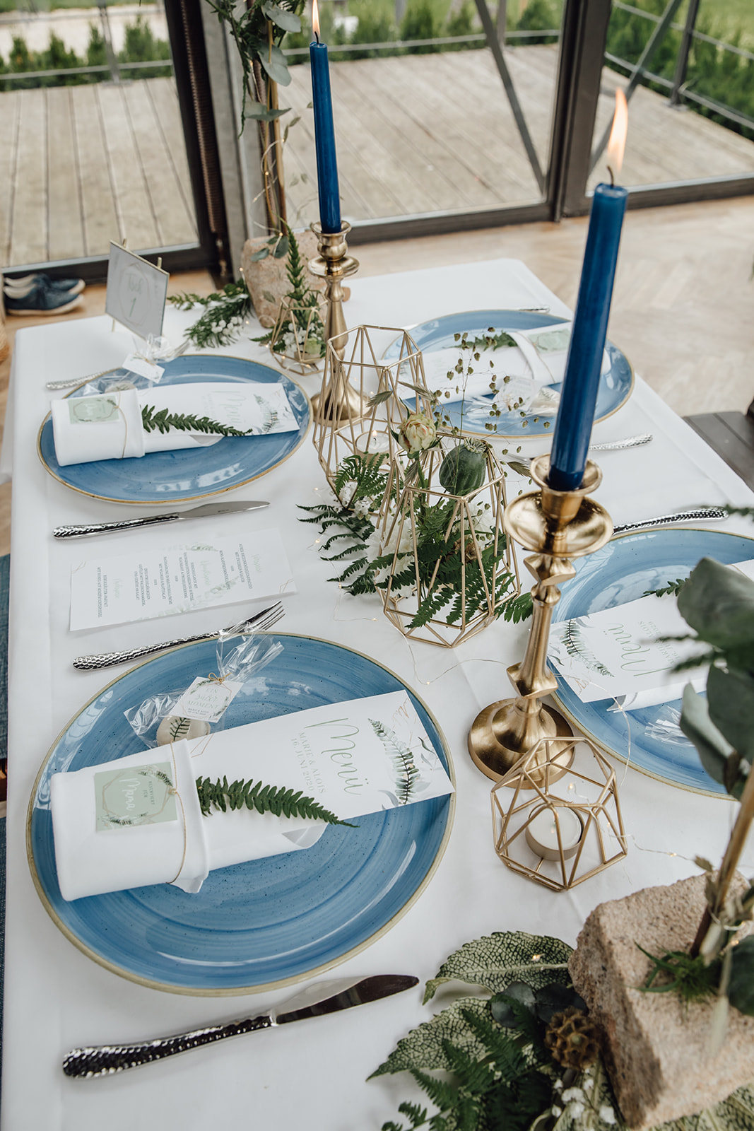 HeimArt Design Papeterie Chiemsee Hochzeit Greenery Wedding Tischdekoration Brauttisch